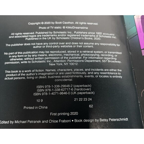 Five Nights at Freddy's Lot Of 2 Books The Fourth Closet And The Silver Eyes. - Picture 5 of 10